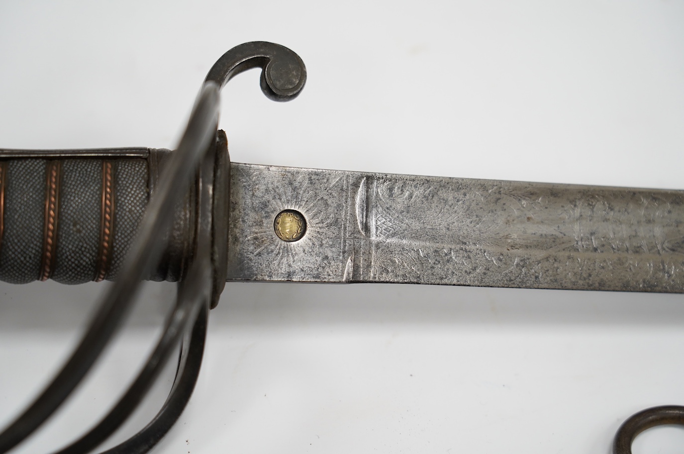 An 1821 pattern Light Dragoon officer’s undress sword, blade faintly etched with presentation inscription to Private W. Alexander, Berkshire Yeomanry (indistinct), blade 89cm, together with research material. Condition -